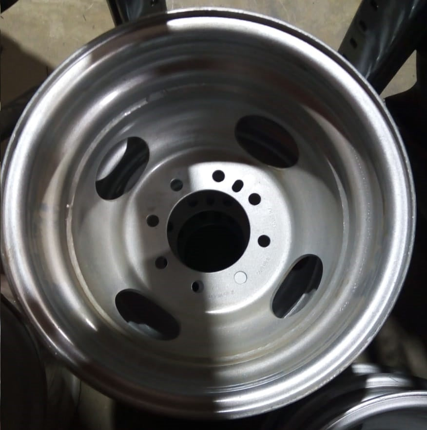 RIN 16X6 8 BIRLOS P/REMOLQUE DUAL P/CHEVROLET GRIS
